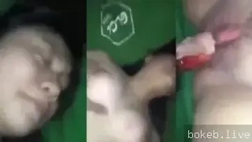Ngebor Dara Temen Sekelas, Memek Perawan Robek di Kosan poster
